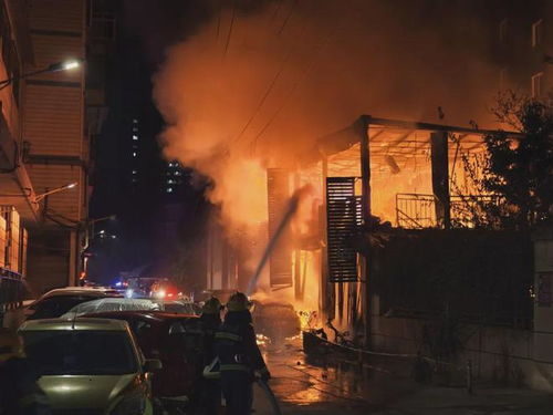 昆明商铺凌晨火灾致8人遇难：背后的安全警示