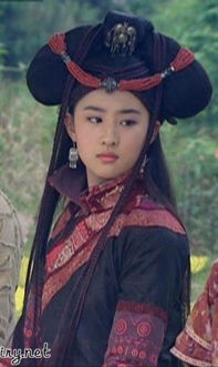 赵灵儿的时尚密码：裤子穿搭背后的潮流故事