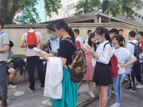 直击水果姐等6名女性上太空：从发射到返回仅11分钟，舱内传来兴奋尖叫