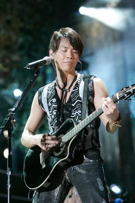 如何评价陶喆时隔十二年推出新专辑《Stupid Pop Songs》？