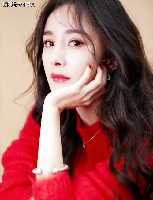 杨幂终于圆梦了：从低谷到巅峰的华丽转身