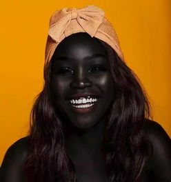 祖上三代中国人生出金发碧眼小美女，妈妈：出门经常有人问，懒得解释了