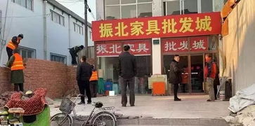 三河市招牌风波：绿色蜜雪冰城背后的故事