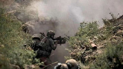 俄乌两军激战500公里战线，战火外溢下的世界变局