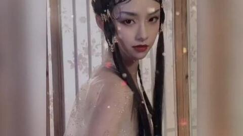 刘晓艳的古风变装：一场文化与美的邂逅