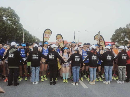 从“跟跑”到“领跑”：我的成长蜕变之路