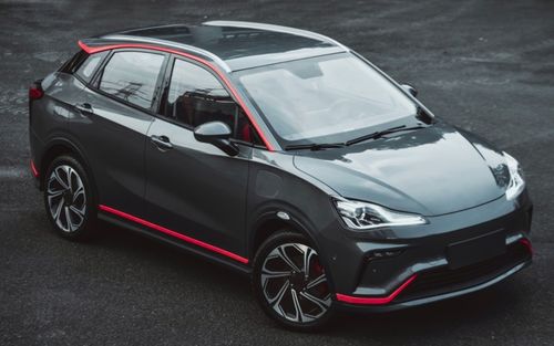 哪吒汽车：从销冠到债务缠身，它到底经历了什么？