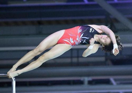 全红婵摘银后发文「那咋了这就破防了」，如何看待她的成长与挑战？