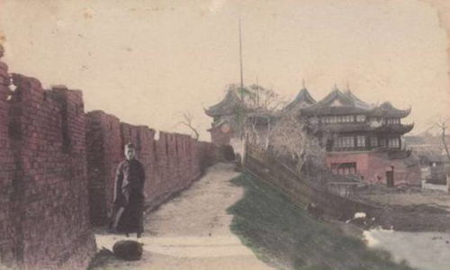 城墙怎么拍照好看又简单？重庆摄影学校新手古风构图技巧！