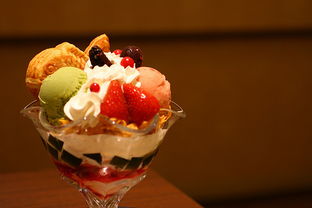 肥娟119元网购桶装冰淇淋卖2元一杯：小本创业的甜与苦