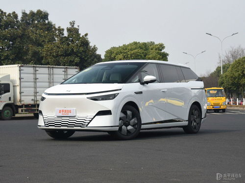 小鹏X9上市大升级不涨价：恩施特价31.98万！