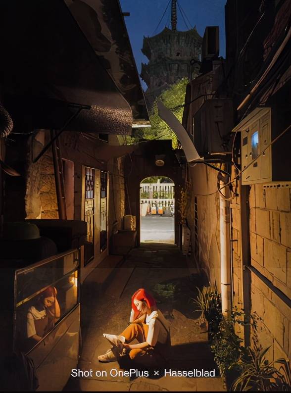 旅游博主境外遭遇“小黑屋”风波，回国后他做出了这个决定