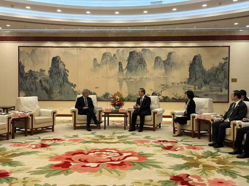 黄仁勋再访北京：科技巨头的中国情结