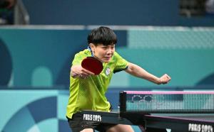 孙颖莎对决郑怡静：福冈总决赛的巅峰较量