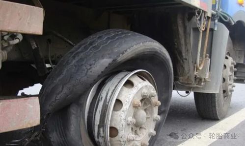 货车轮胎滚落服务区致人死亡，重庆警方通报真相