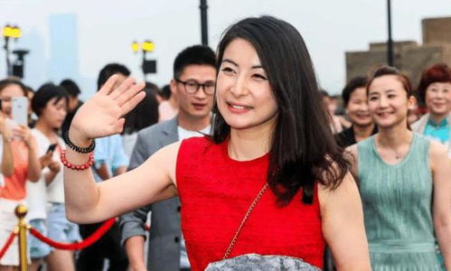 郭晶晶又有新身份！从跳水女王到国际泳联裁判长