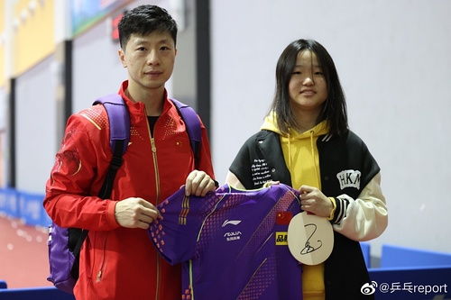 孙俪晒与马龙合影：一场关于艺术与体育的邂逅