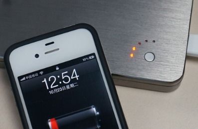 iPhone电池健康80%和100%的区别，用过才知道差距有多大！