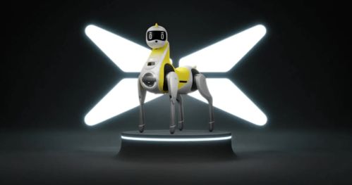 小米SU7化身机器人半马计时车：科技与速度的完美结合