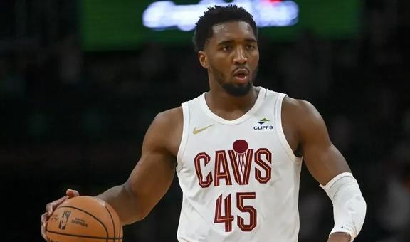 湖人惨败森林狼，詹姆斯低迷背后的故事