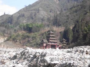 四川都江堰龙池“巨人阶梯”走红，每个阶梯1米高，当地政府：不要爬