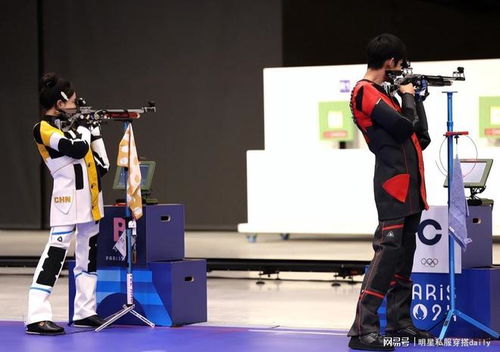 盛李豪世界杯逆转夺冠，新德里赛场见证奇迹时刻