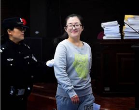 义乌女老板霸气回应CNN：美国客户，我们不靠你们！