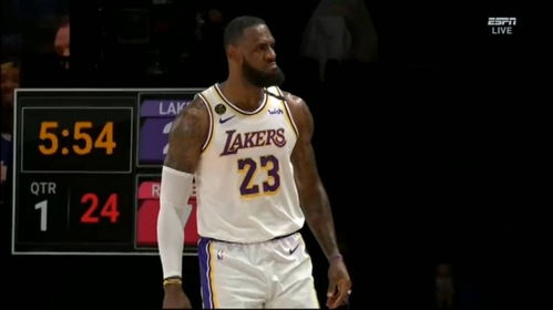 湖人首轮G1惨败森林狼：詹眉组合的困境与反思