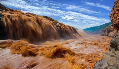 黄河壶口瀑布的清澈之谜：第45次清流背后的故事