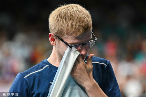 雨果夺冠后哽咽落泪：一场属于巴西的荣耀之战