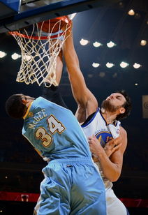 NBA季后赛：库里31+6，勇士大胜火箭迎来开门红