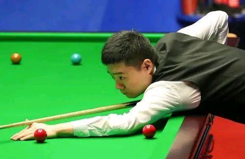 斯诺克世锦赛：中国军团三人成功突围首轮