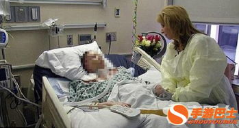 遭前男友烧残女子和母亲抱头痛哭：拒绝复合背后的伤痛与希望