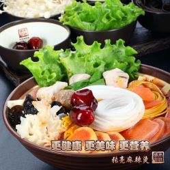 张亮麻辣烫：从一碗麻辣烫到全球领先的餐饮帝国