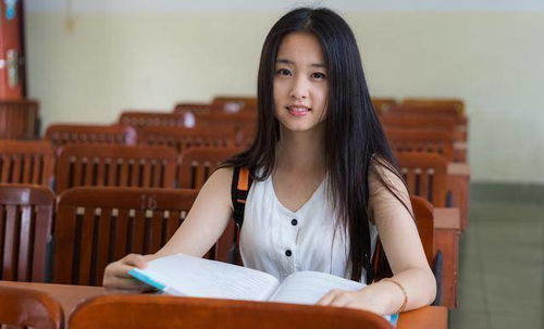 西安美院女大学生因长相太完美被质疑，背后故事让人泪目