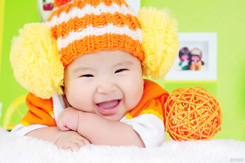 孩子笑脸照片
