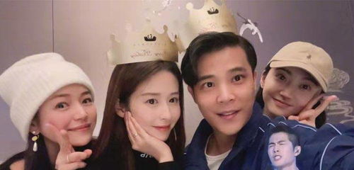 张檬一家三口合照