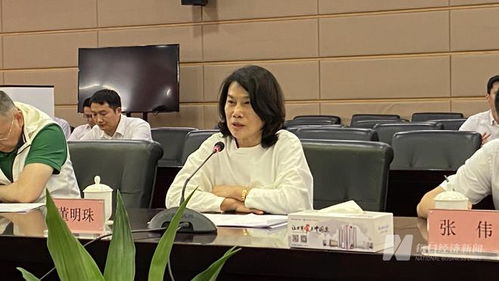 董明珠连任格力电器董事长：接班人还是她自己