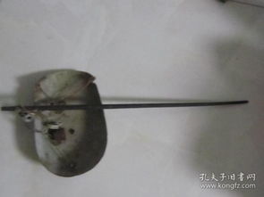 游客在大理古城买瓜起争执：市斤习俗与电子秤的较量