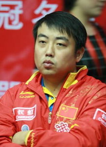 刘国梁与队员们合影