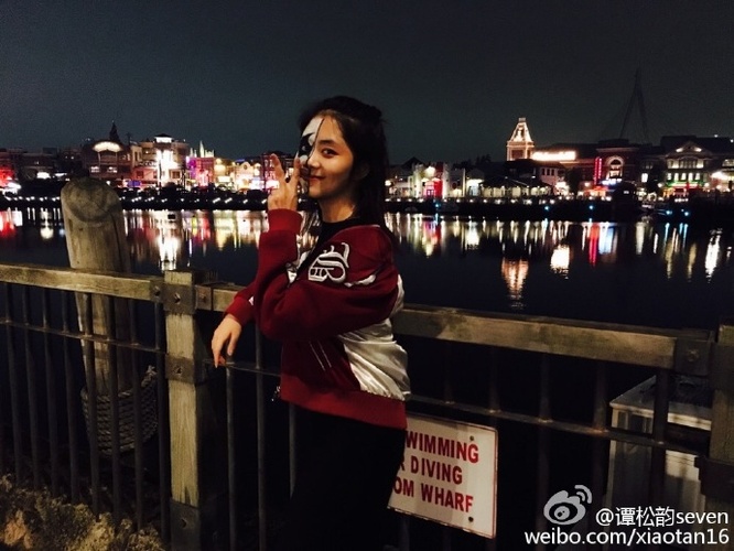 谭松韵日常生活照片