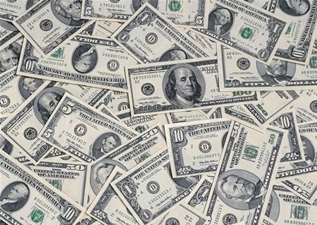 特朗普对鲍威尔态度反复无常，背后有何深意？