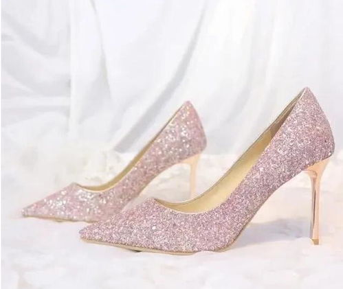 灰姑娘的水晶鞋为什么没变回去？童话背后藏着大秘密