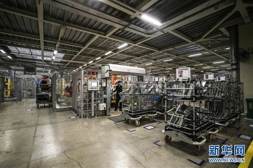 鏖战AI Agents：当硅谷修路，中国造车