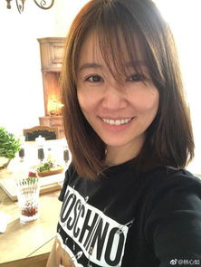 刘亦菲素颜自拍照展示自然美