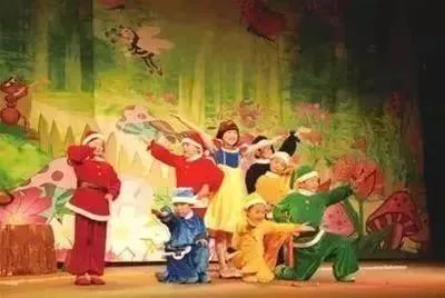 孩子们的英语表演