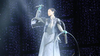 王菲现身谢霆锋演唱会，两人同框瞬间刷屏！