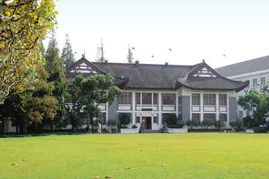 复旦回应拟录取600万粉丝网红：是才华还是流量？