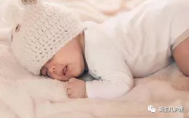 宝宝睡觉姿势