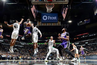 拉马库斯与球迷互动